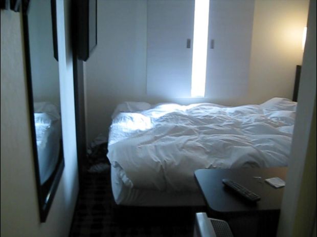 tokyo hotel room 1