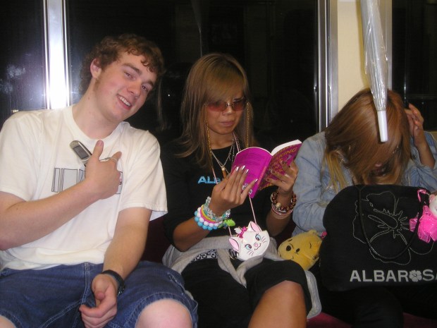 Green meets Shibuya girls