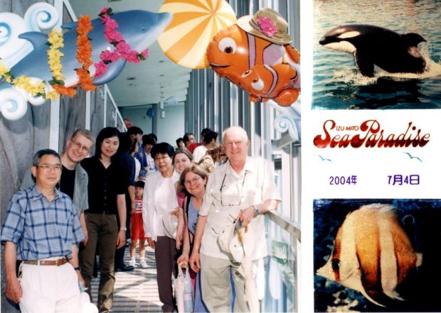 From L to R: Penpal's father, me, Penpal, Penpal's mother, my sister, my mother, my father